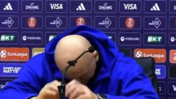 САША ОБРАДОВИЋ ЗАГРМЕО КАО НИКАД! Цео свет бруји о ономе шта је тренер Црвене звезде урадио у Израелу (ВИДЕО)