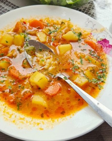 ЈЕЛО КОЈЕ МИРИШЕ НА ДЕТИЊСТВО: Рецепт за посни паприкаш са домаћом тараном (ВИДЕО)