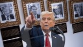 НИСУ ЛЕПИ Трамп у Белој кући поставио плочице с описима бивших председника: Уместо БАЈДЕНОВЕ слике - ШОК