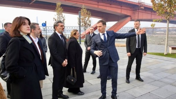 МАЛИ СА КАВЕЛАШВИЛИЈЕМ: Част ми је што је и Грузија потврдила учешће на изложби Експо