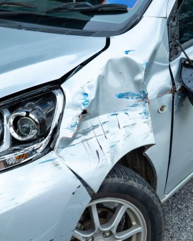 ИМА МРТВИХ У СТРАВИЧНОЈ НЕСРЕЋИ: Повређени хитно превезени у болницу