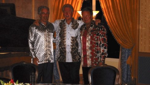 КОРИСТИТЕ МЕ КАО ЖРТВЕНОГ ЈАРЦА ЗБОГ ЕПСТИНА: Клинтон оплео по Белој кући због контроверзних фотографија