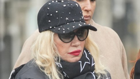 NE ZNAM GDE JE OČEV GROB... Kako je Nada Topčagić promenila veru: Moji roditelji su muslimani, hodža mi nije dao da sahranim oca