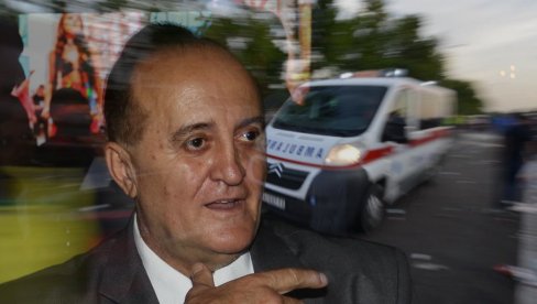 БИГ ЛАЛЕ ХОСПИТАЛИЗОВАН Након вести да је доживео мождани удар, одмах се огласио: Имам проблема, на испитивањима сам