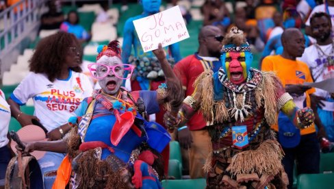 ФУДБАЛЕР СЕ УМАЛО УБИО НА КУПУ АФРИЧКИХ НАЦИЈА! Трагедија неким чудом избегнута! (ВИДЕО)