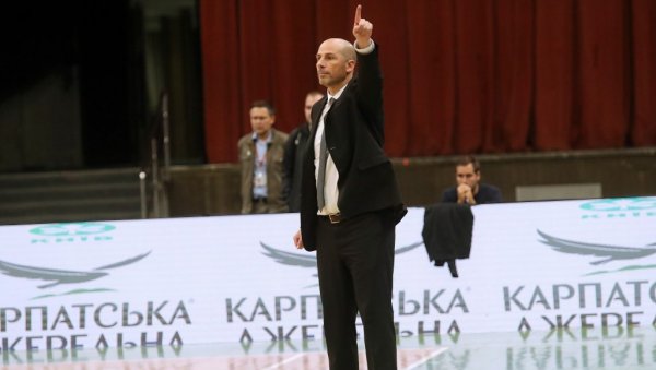 ПЕЊАРОЈА ПРИОНУО НА ПОСАО: Шпанац већ урадио први потез као тренер Партизана