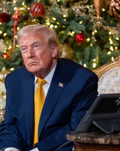 И РАДИКАЛНО ЛЕВИЧАРСКОМ ОЛОШУ... Овако је Трамп честитао Божић грађанима САД