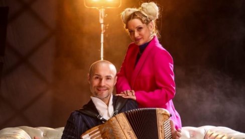 TRILOGIJA U JEDNOM DANU: Za kraj godine Saška Janks sa Acom Sofronijevićem iznenadila javnost (FOTO)