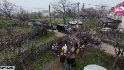 НЕМА ТЕ ЗЛЕ СУДБИНЕ КОЈУ НЕ МОЖЕМО ПОБЕДИТИ: Жељко Митровић помогао породици са шесторо деце и најавио помоћ за још 50 породица!