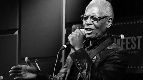 UMRO ČUVENI PEVAČ: Napravio je pesmu koju svi znamo