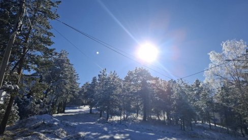 ZIMSKA IDILA OKITILA DIVČIBARE: Planina izgleda kao iz bajke (FOTO)