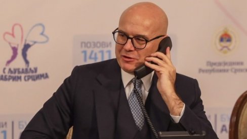 СРБИЈА ОБЕЗБЕДИЛА МИЛИОН ЕВРА ЗА ДЕЦУ У СМЕТЊАМА У РАЗВОЈУ Вучевић се захвалио свима који су учествовали у донацијама