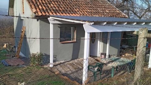 НА ШТА ОВО ЛИЧИ, МАЈКО МОЈА Пеђа продаје кућу на Церу, све ново за 16.000 евра, а људи га најгоре испрозивали: Не срамоти се (ФОТО)