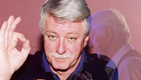 КАКО ДАНАС ИЗГЛЕДА АЉОША ВУЧКОВИЋ Глумица објавила снимак из позоришта: Велики и добри наш!