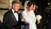 ВЕНЧАЊЕ КОЈЕ ПРАТИ ЦЕЛА БРИТАНИЈА: Удала се ћерка Гордона Ремзија - све време крила венчаницу, а није изостала ни породична драма (ВИДЕО)