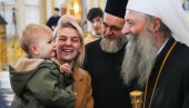 МАЈКА ЈЕ БИЋЕ НАЈБЛИЖЕ  БОГУ Патријарх честитао Материце свим мајкама и женама уз речи Владике Николаја