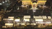 DESETINE HILJADA LJUDI U ĆACILENDU: Veličanstvene slike i moćni snimci (FOTO)