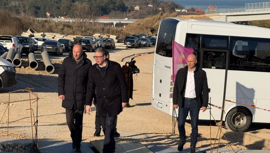 ВЕЛИКЕ СТВАРИ ЗА ИСТОК СРБИЈЕ Вучић обилази радове на Дунавском коридору: До новембра све готово (ВИДЕО)