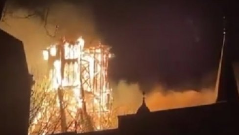 ИЗГОРЕЛА ЦРКВА СТАРА 154 ГОДИНЕ У НОВОГОДИШЊОЈ НОЋИ: Хитно евакуисане оближње куће (ВИДЕО)