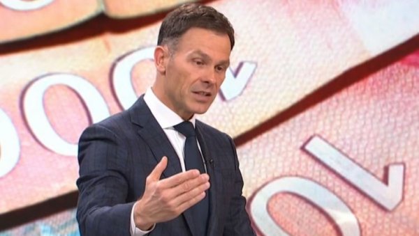 ПРОСЕЧНА ПЛАТА БИЋЕ ПРЕКО 1.000 ЕВРА, 2027. ЧАК 1400! Министар финансија саопштио сјајне бројеве