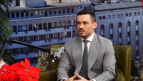 УВЕЋАНЕ ПЕНЗИЈЕ СТИЖУ ПРЕ БАДЊЕГ ДАНА Директор Фонда ПИО: Исплаћују се у дан, у сат, у минут - пензионери не треба да брину (ВИДЕО)