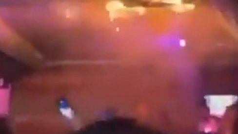 SAMO PAR SEKUNDI PRE TRAGEDIJE: Isplivao novi snimak - Vatra guta plafon, mladić pokušava da je ugasi (VIDEO)