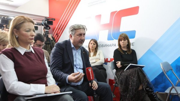 ОД 5. НОВЕМБРА 2024. БИЛО 169 НАПАДА НА НОВИНАРЕ: АНС представио документ о безбедности новинара (ВИДЕО)