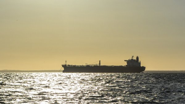 ДА ЛИ ЈЕ ТРАМП УДАРИО НА ВЕНЕЦУЕЛУ ЗБОГ НАФТЕ? Ево шта све упућује на то