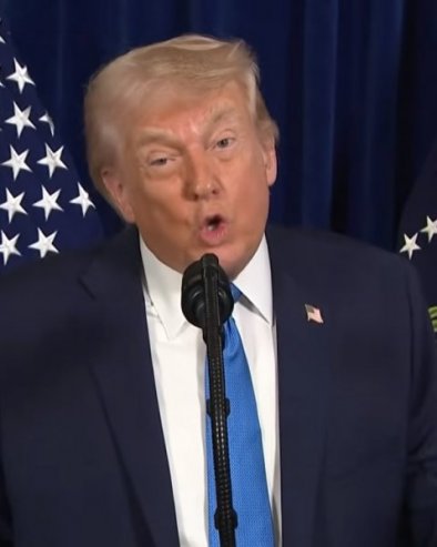 ПУСТИТЕ НАШЕ ПАТРИОТЕ ИЗ ICE ДА РАДЕ СВОЈ ПОСАО: Трамп послао снажну поруку након језивог убиства у Минесоти (ФОТО)