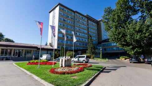 PRVE BEBE U SUBOTICI DEČACI:  Odlukom Gradonačelnika, sve bebe rođene 1. januara daruju se sa po 300.000 dinara