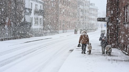 IZ PROLEĆA U ZIMU, VEJAĆE I SNEG: Zahlađenje će prvo zahvatiti ove delove zemlje
