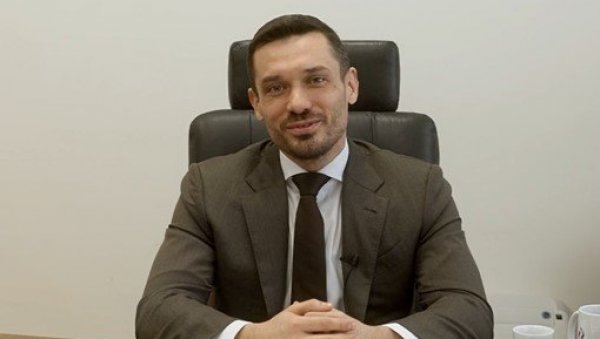 СВЕ ШТО ЈЕ ОБЕЋАНО, УСПЕШНО РЕАЛИЗОВАНО Из фонда ПИО поручују - Сви корисници пензија добиће увећане износе без кашњења