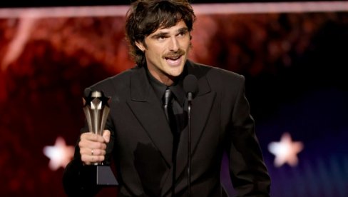 КО ЈЕ ЏЕЈКОБ ЕЛРОДИ? Од тинејџ звезде до најтраженијег младог глумца - синоћ је Холивуд гледао у њега