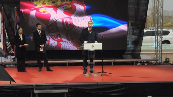 ВУЧИЋ У ТРЕБИЊУ: Тешка година нам предстоји - бићемо спремни да пружимо снажан одговор сваком потенцијалном агресору (ВИДЕО)