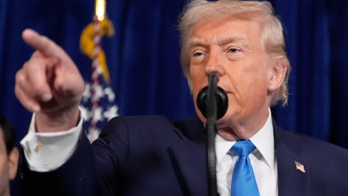 ТРАМП УПОЗОРАВА, НАСТУПИЋЕ ХАОС: Ево шта ће се десити ако Врховни суд САД поништи његове глобалне царине