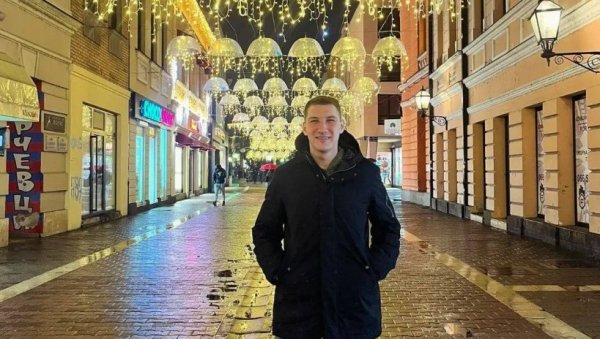 ПОМОЗИТЕ ДА ПРОНАЂЕМ ПОЛА СЕБЕ: Цвијан Симић (28) изашао из хотела, па му се изгубио сваки траг (ФОТО)