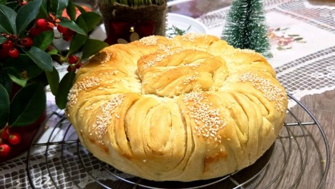 BOŽIĆNA POGAČA ZA POČETNIKE: Jednostavan i brz recept (VIDEO)