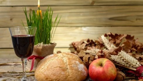 ДА ЛИ ПОЛОЖАЈНИК МОЖЕ ДА БУДЕ ЖЕНСКО: Свештеник открио недоумицу која мучи многе вернике