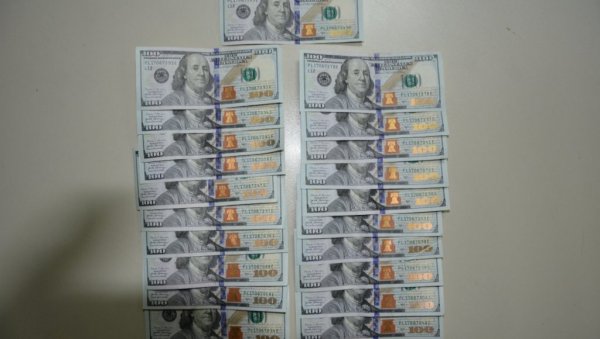 ЛАЖИРАЛИ ДОЛАРЕ: Ухапшена два држављанина Србије у Братунцу