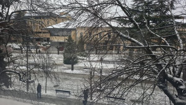 НАКОН КИШЕ СНЕГ ПЕКРИО И УЛИЦЕ ВРАЊА: Овајва је ситуација на југу Србије