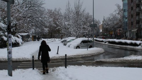 PAŠĆE POLA METRA SNEGA I DO 20 LITARA KIŠE: Vraća se zima na velika vrata, ovi delovi Srbije biće na udaru nevremena