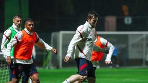 СНЕГ ОКОВАО СРБИЈУ, А ЗВЕЗДА... Скроз неочекиване сцене на припремама црвено-белих