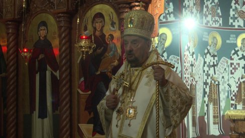 MOLITVE ZA MATICU SRBIJU I REPUBLIKU SRPSKU: Liturgija u Manastiru Svete Petke u Bijeljini