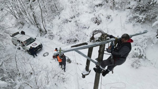 ВАНРЕДНА СИТУАЦИЈА У ЧЕТИРИ ОПШТИНЕ Чаушић: Остајемо на терену