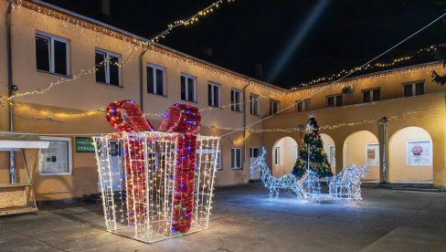 SPEKTAKLOM NA LEDU OTVARAJU KLIZALIŠTE: U Alibunaru sutra vatromet i šou na klizaljkama