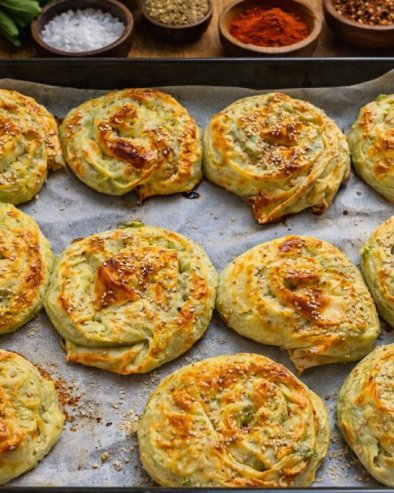 ПУЖИЋИ СА СИРОМ: Идеалан избор за укусан доручак!