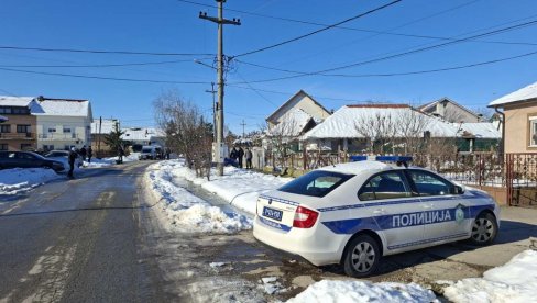 УХАПШЕН ПРИЈАТЕЉ МУШКАРЦА ЧИЈЕ ЈЕ ТЕЛО ПРОНАЂЕНО У КУЋИ У СУРЧИНУ: Пијани заспали, ујутру га сачекао хорор (ФОТО/ВИДЕО)