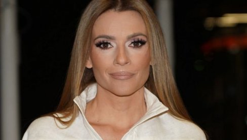 ПРОСЛАВИЛА СЕ У ЗВЕЗДАМА ГРАНДА, А ОВО ЈЕ ЊЕНО ПРАВО ЗАНИМАЊЕ: Ево шта ће Јелена Костов радити ако се умори од певања