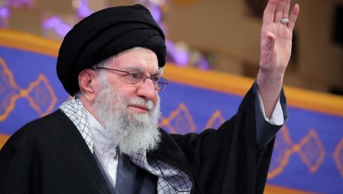 HAMNEI, PEZEŠKIJAN I SVI VISOKI ZVANIČNICI SU ŽIVI Iranski šef diplomatije pozvao SAD na deeskalaciju i razgovore