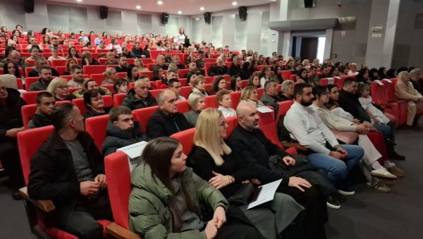 НА МАЛИ БОЖИЋ, У НИКШИЋУ, ПОКРЕНУТА АКЦИЈА ЗА ПОМОЋ МАНАСТИРУ ПРЕОБРАЖЕЊА ГОСПОДЊЕГ   Звона за прву кап воде